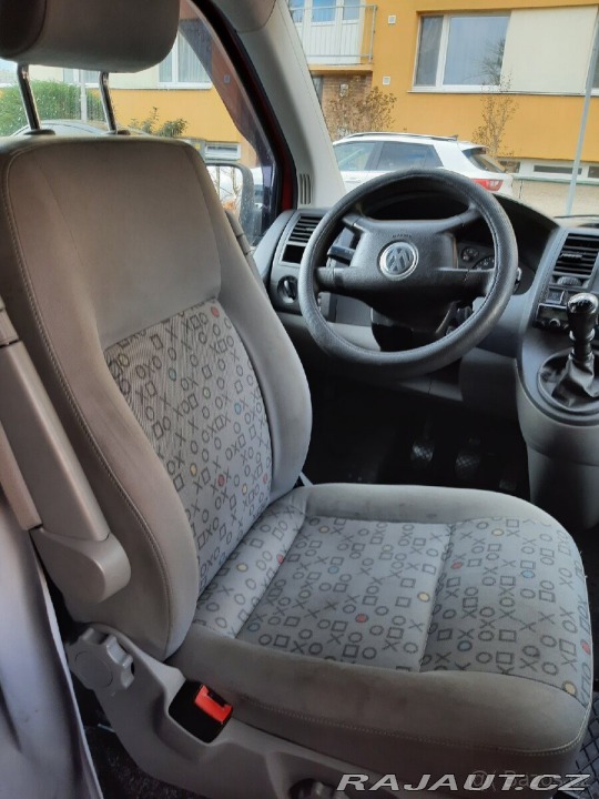 Volkswagen Transporter 1,9   T5 s přestavbou na 2005