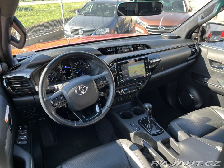 Toyota Hilux 2.8D-4D Sport 4x4 2023