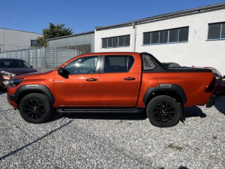Toyota Hilux 2.8D-4D Sport 4x4 2023