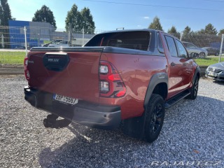 Toyota Hilux 2.8D-4D Sport 4x4 2023