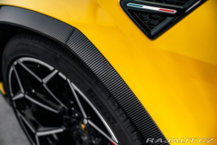 Lamborghini Urus Performante Akrapovič Ker 2024