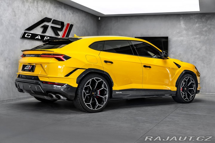 Lamborghini Urus Performante Akrapovič Ker 2024