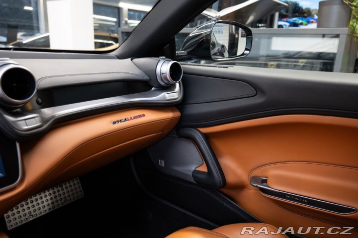 Ferrari Ostatní modely GTC4 Lusso 2017