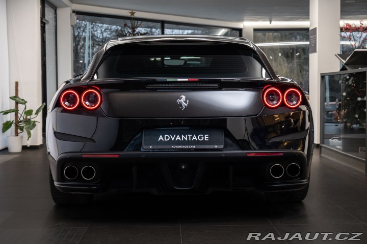 Ferrari Ostatní modely GTC4 Lusso 2017