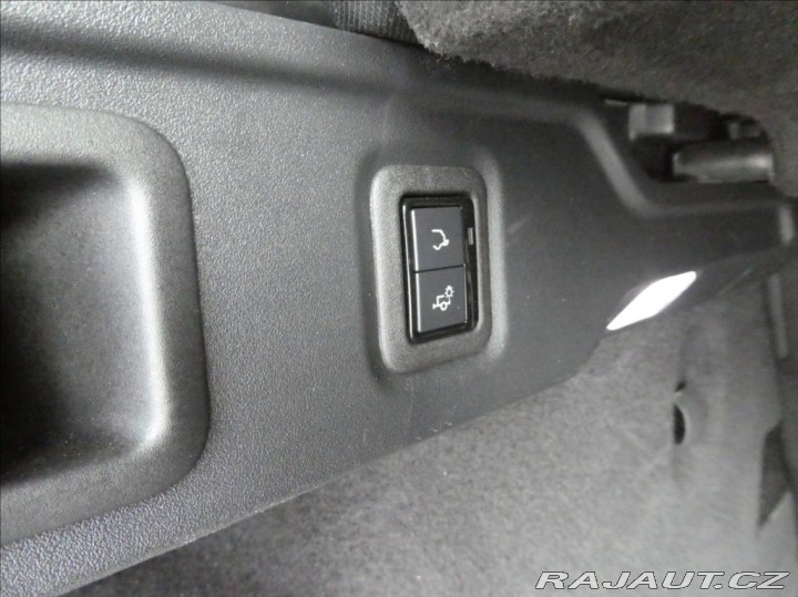 Jaguar F-Pace 3,0 P400 HSE, 1Maj, ČR DP 2021