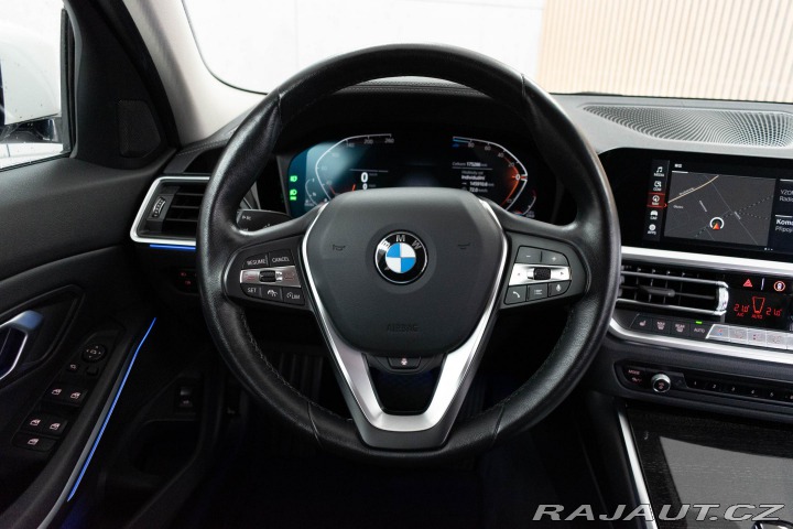 BMW 3 320d xD LUXURY*TAŽNÉ*ČR 1 2022