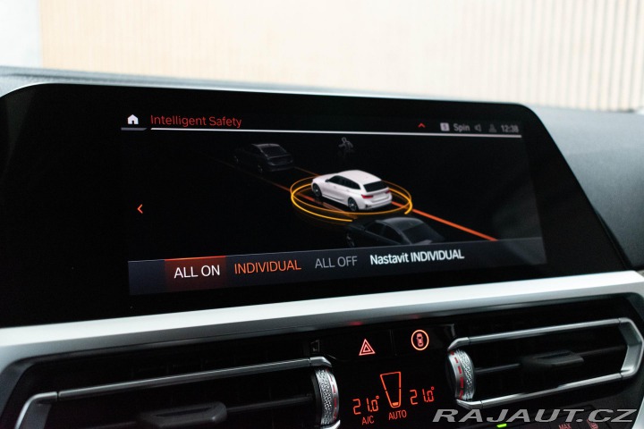 BMW 3 320d xD*REZERVACE* 2022