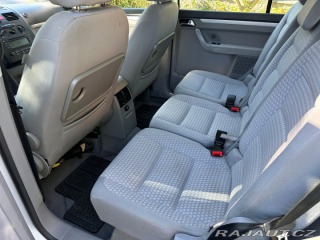 Volkswagen Touran 2.0Tdi 100kw 7- míst 2003