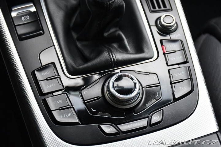 Audi A4 2.0TDi TAŽNÉ 2XKLÍČ P.SEN 2015