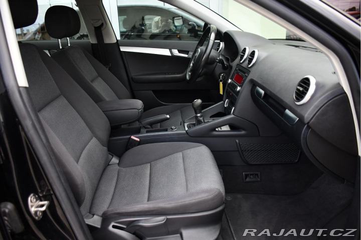 Audi A3 1.6TDi 2xKOLA AUT. A/C 2010