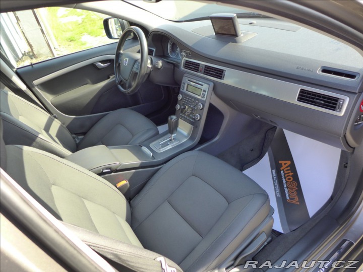 Volvo XC70 2,4 D 4X4, PLNÝ SERVIS, T 2011