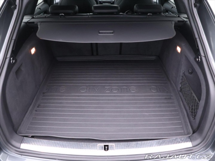 Audi RS4 4.2 FSI V8 331kW 1.Maj Se 2014
