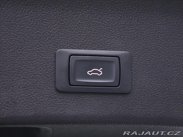 Audi RS4 4.2 FSI V8 331kW 1.Maj Se 2014