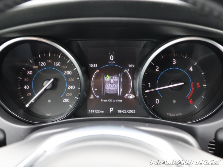 Jaguar XE 2,0 D 177kW R-Sport CZ 2017