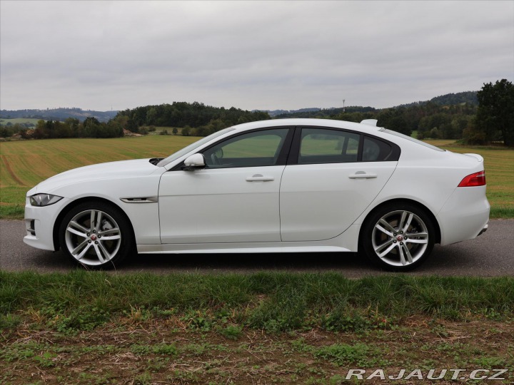 Jaguar XE 2,0 D 177kW R-Sport CZ 2017