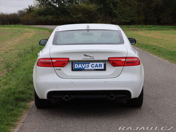 Jaguar XE 2,0 D 177kW R-Sport CZ 2017