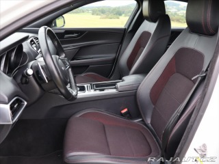 Jaguar XE 2,0 D 177kW R-Sport CZ 2017