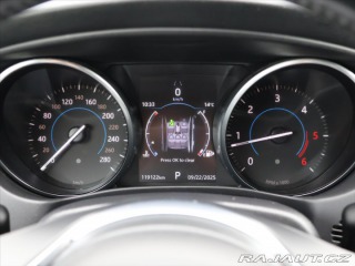 Jaguar XE 2,0 D 177kW R-Sport CZ 2017