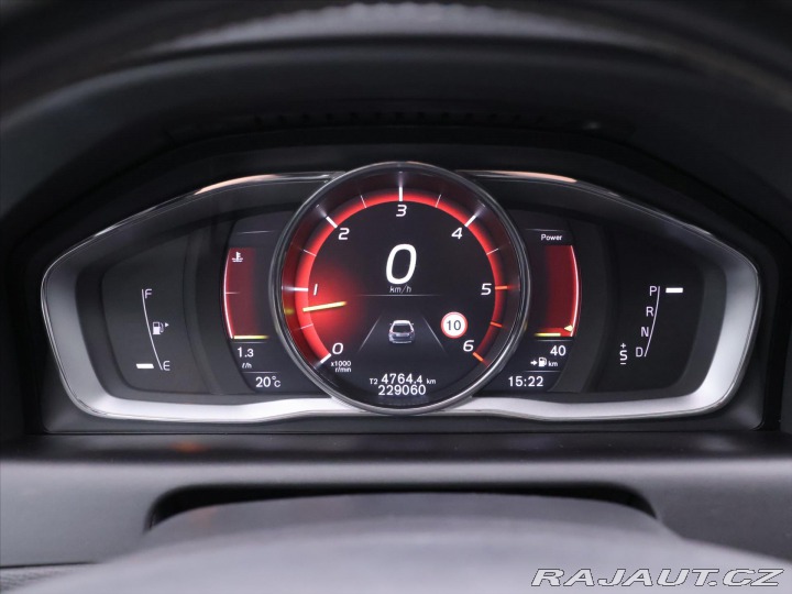 Volvo XC60 2,4 D5 AWD R-Design Serv. 2016