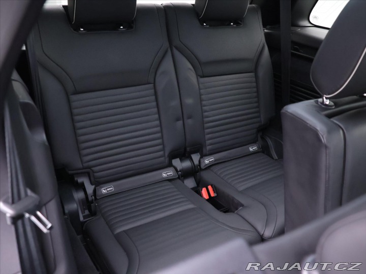 Land Rover Discovery 3,0 TDV6 190kW AWD 7-Míst 2017
