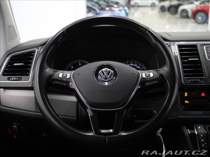 Volkswagen Multivan 2,0 TDi DSG Long LED WEBA 2019