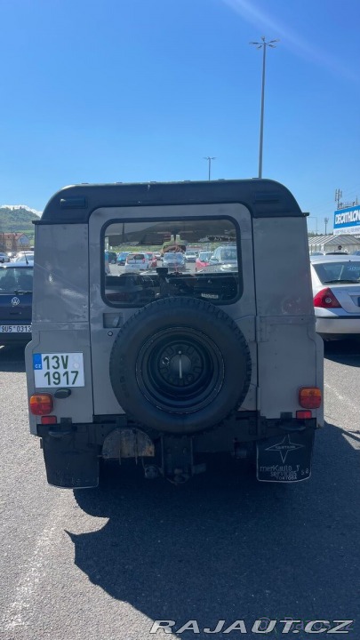 Land Rover Ostatní modely 2,5 DEFENDER 1990