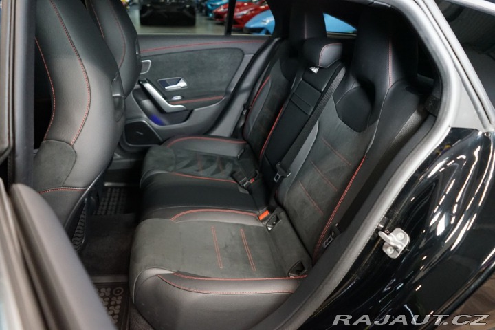 Mercedes-Benz CLA 200d*AMG*CAMERA*ZÁRUKA*BU 2024