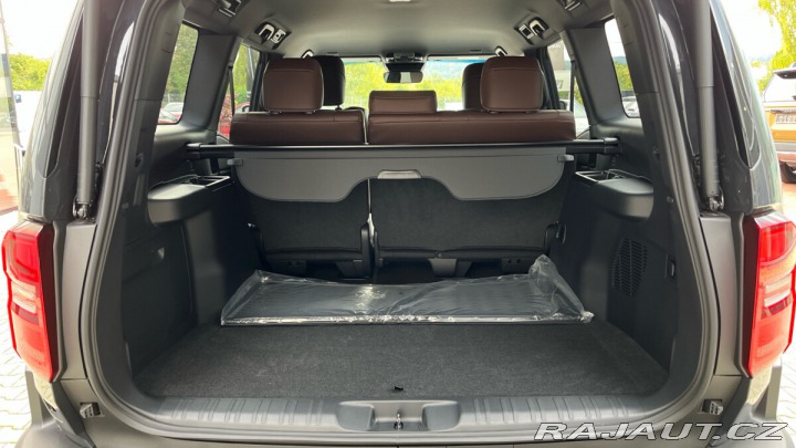 Toyota Land Cruiser 2,8D 4x4 8 AT Invincible 2024
