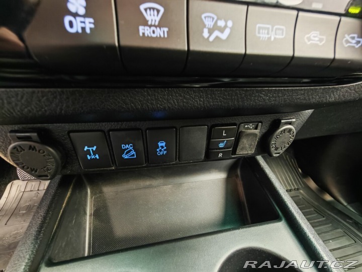 Toyota Hilux 2.4 D-4D Double Cab 4x Ac 2017