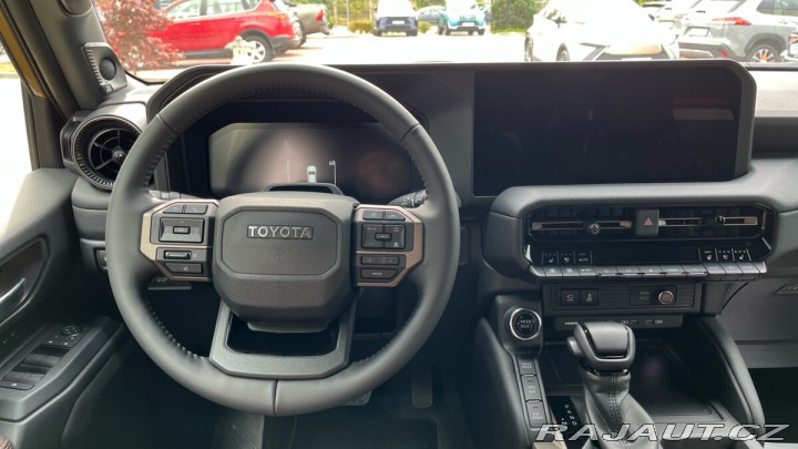Toyota Land Cruiser 2,8D 4x4 8 AT 7S First Ed 2024