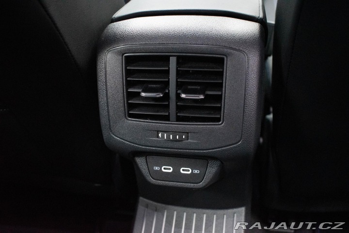 Volkswagen T-Roc R 221kW*REZERVACE* 2022