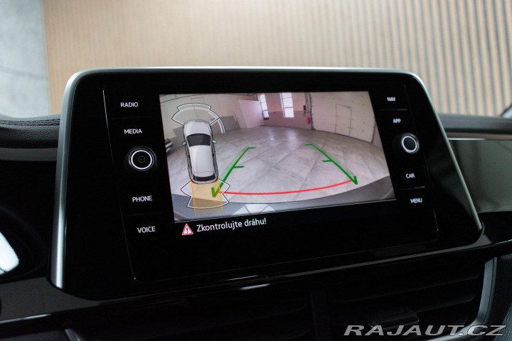 Volkswagen T-Roc R 221kW*REZERVACE* 2022