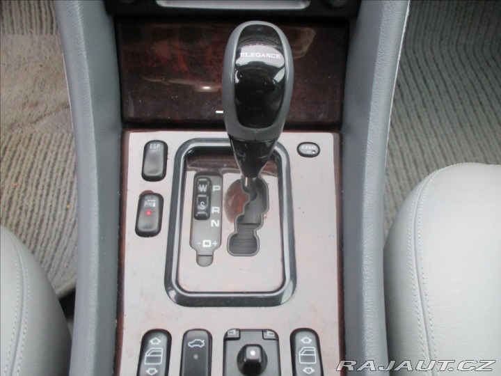 Mercedes-Benz CLK 2,0 i 150kw Kompressor Au 2000