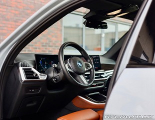 BMW X5 50e xDrive M SPORT | Sky 2023