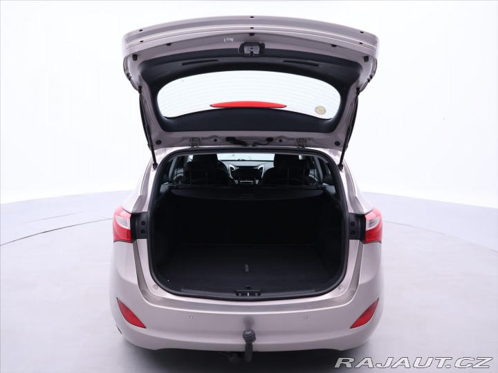 Hyundai i30 1,6 i 88kW LPG Klima CZ T 2015