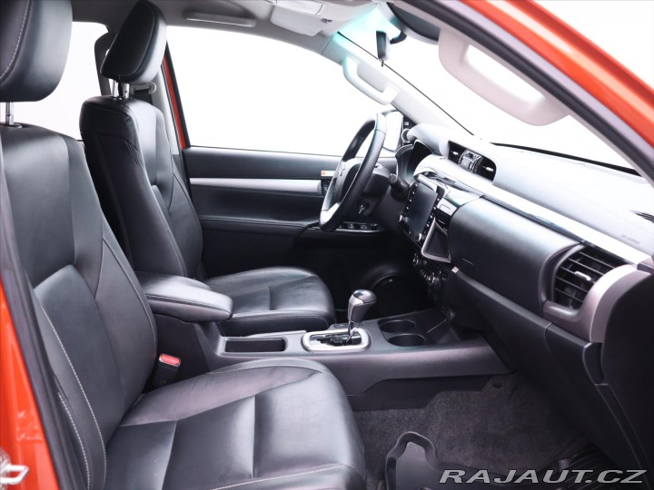 Toyota Hilux 2,8 D-4D 150kW Executive 2021