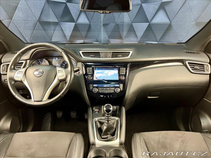 Nissan Qashqai 1,6 DIG-T 120 KW TEKNA, A 2017