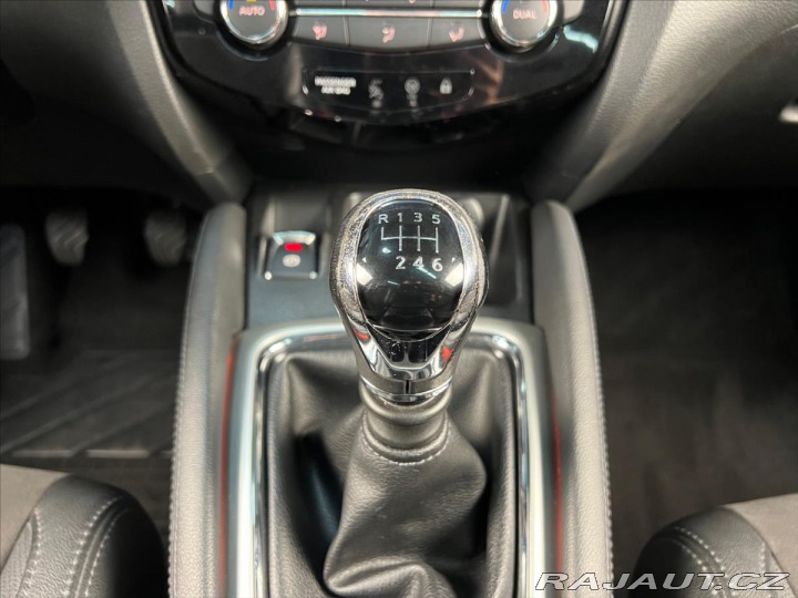 Nissan Qashqai 1,6 DIG-T 120 KW TEKNA, A 2017