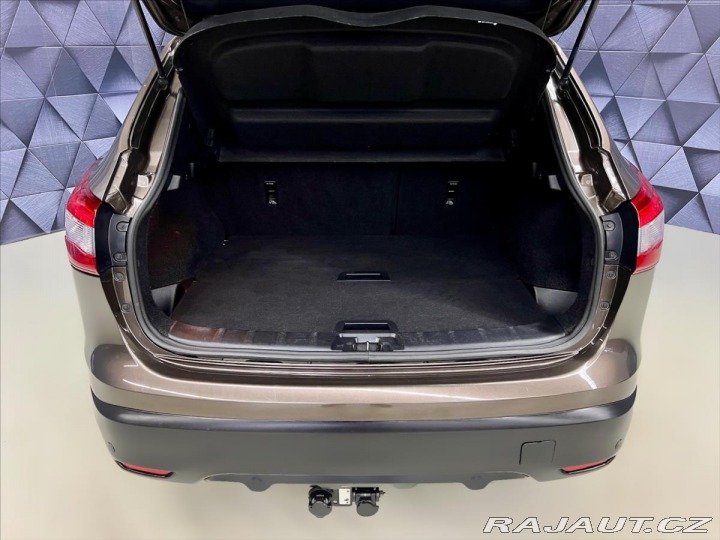 Nissan Qashqai 1,6 DIG-T 120 KW TEKNA, A 2017