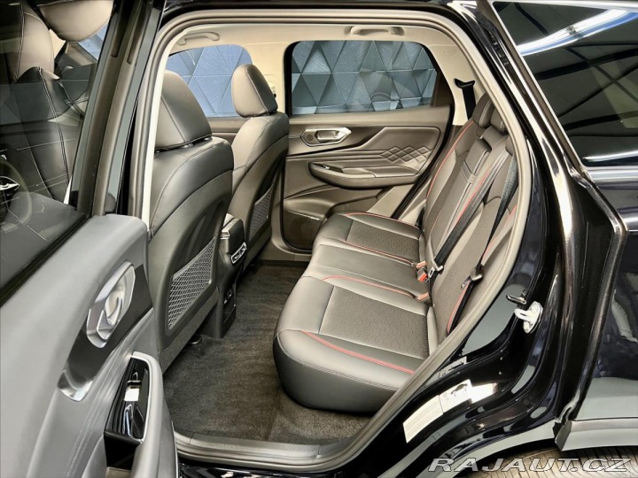 Ostatní značky Ostatní modely BAIC Beijing X75 1,5 T 138kW A/T, ACC, PAN 2025