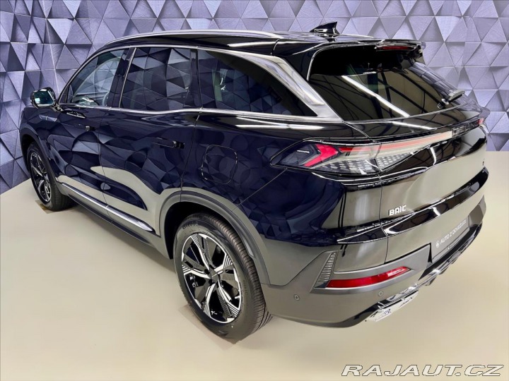 Ostatní značky Ostatní modely BAIC Beijing X75 1,5 T 138kW A/T, ACC, PAN 2025