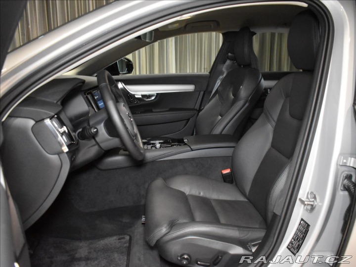 Volvo V90 2,0 T6 AWD PLUS Tažné,BLI 2024