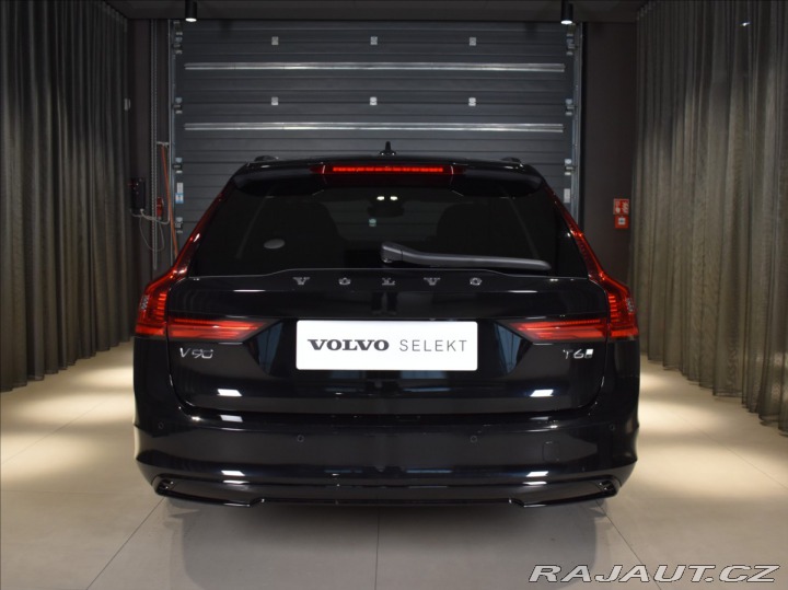 Volvo V90 2,0 T6 AWD PLUS tažné,BLI 2024