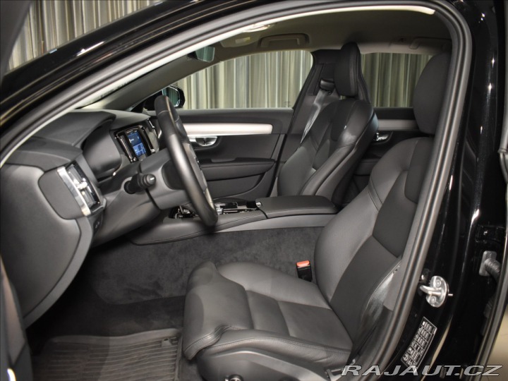 Volvo V90 2,0 T6 AWD PLUS tažné,BLI 2024