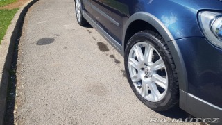 Volkswagen Golf 1,6   cross plus manual 1800