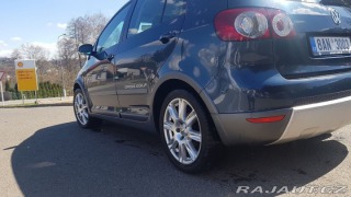 Volkswagen Golf 1,6   cross plus manual 1800
