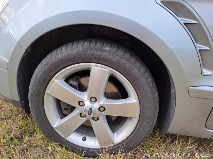 Ford S-MAX TDCi 103 kW, manuál, orig 2007