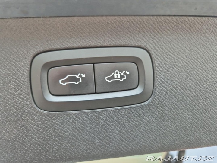 Volvo XC90 2,0 T6 INSCRIPTION AWD 7 2018