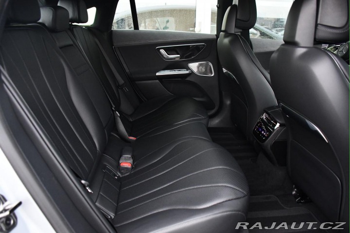 Mercedes-Benz EQE 300 PREMIUM ZÁRUKA K360°1 2024
