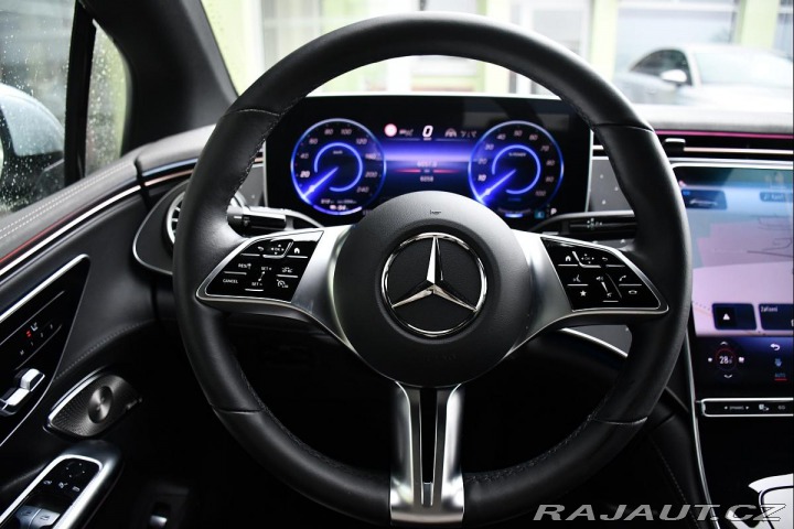 Mercedes-Benz EQE 300 PREMIUM ZÁRUKA K360°1 2024
